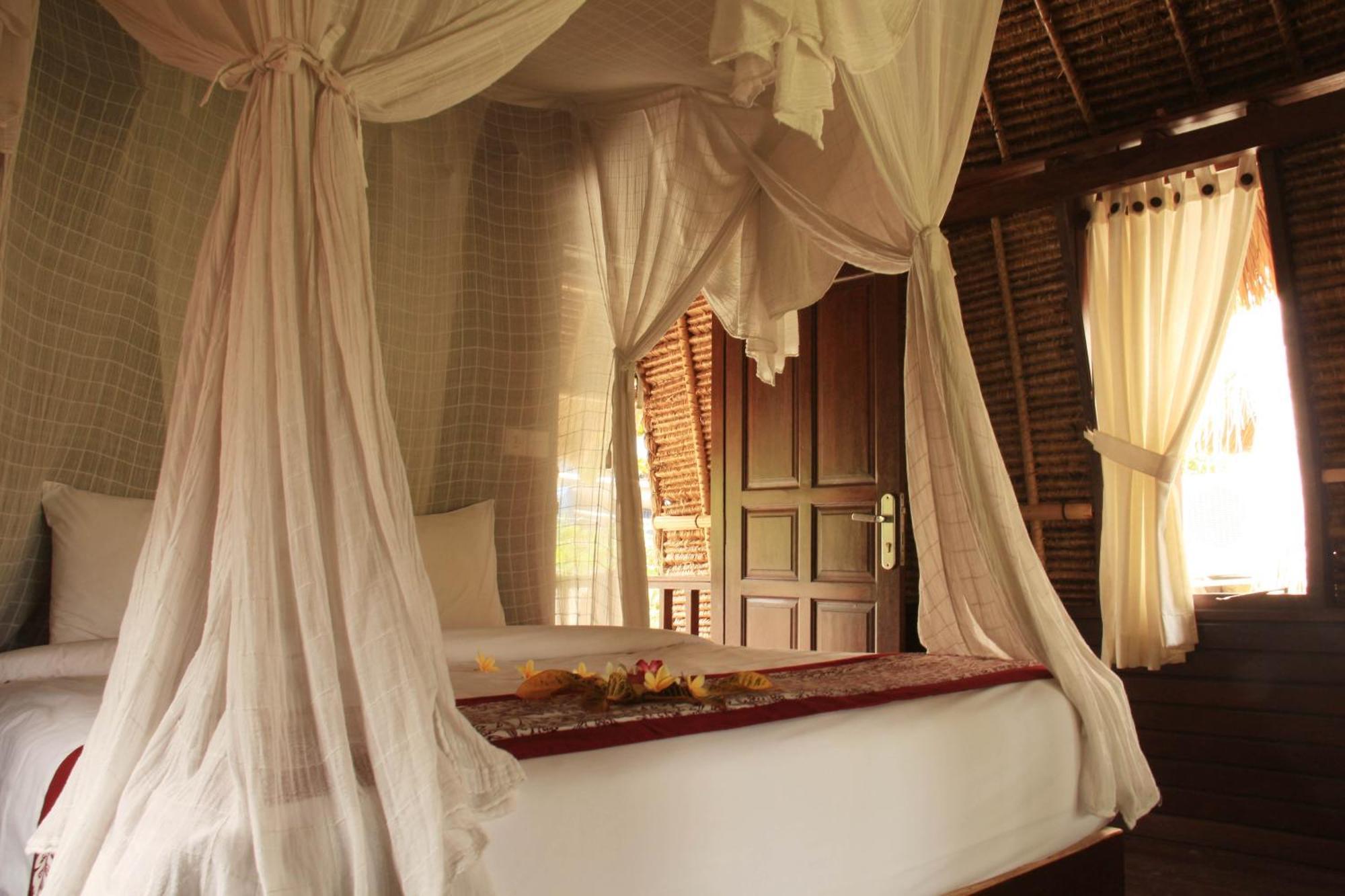 Molamola House Hotel Nusa Lembongan  Bilik gambar