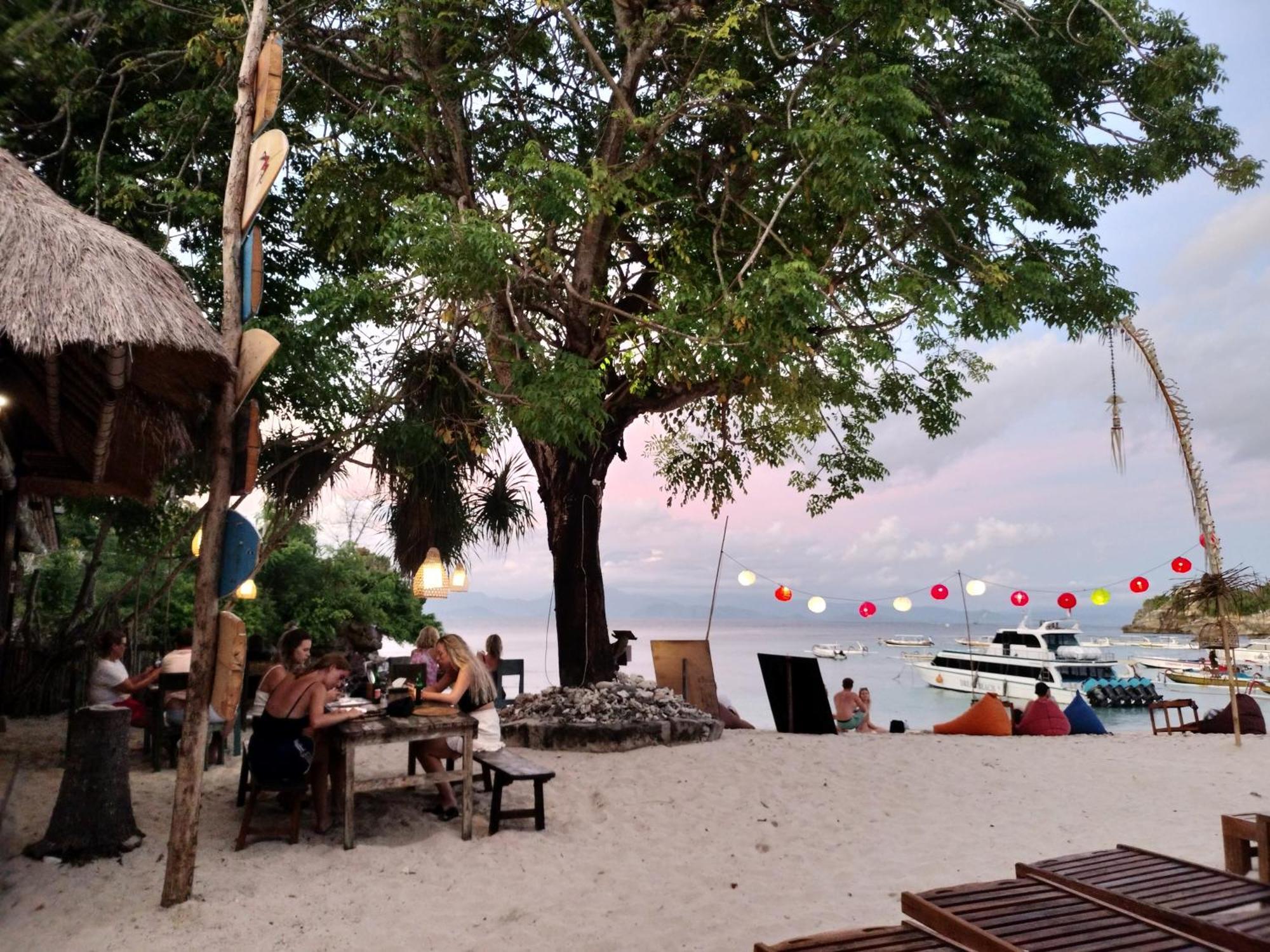 Molamola House Hotel Nusa Lembongan  Luaran gambar